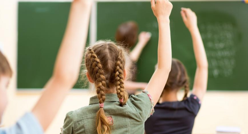 Więcej miejsca dla dzieci. Będą dwie szkoły podstawowe - Karczew okiem radnego Kwiatkowskiego -NR 34