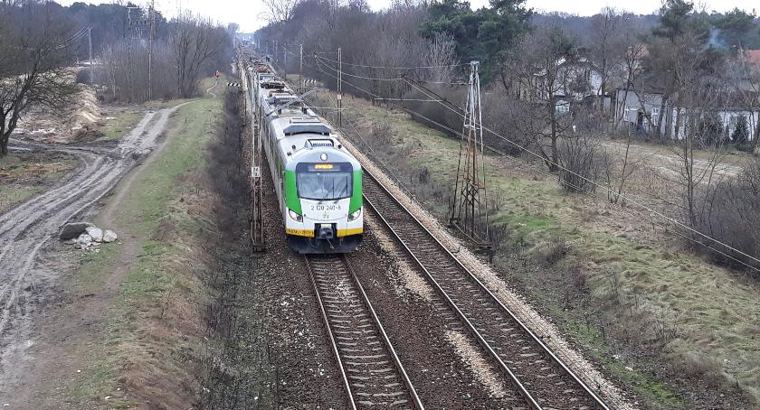 Jednym torem przez miesiąc