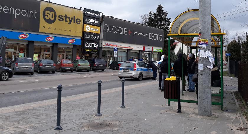 Z okazji urodzin zniszczył autobusowe wiaty 