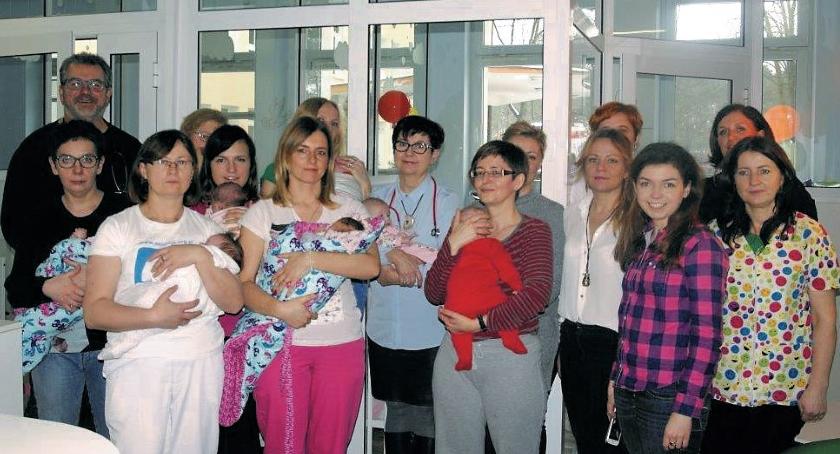 Stanąć na głowie i pomóc dzieciom z IOP