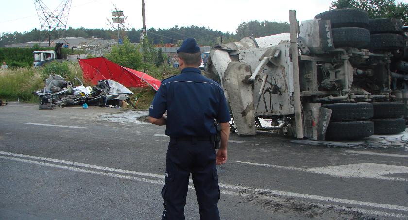 Wypadek na DK 17 ze skutkiem śmiertelnym 