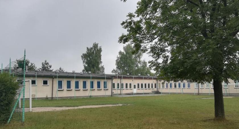 Kto mąci przy wyborze dyrektora szkoły?