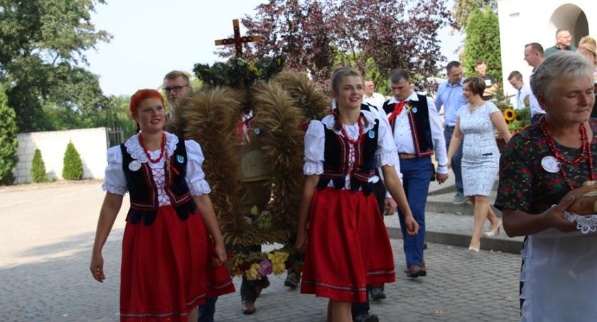 Warszawice podziękowały za plony