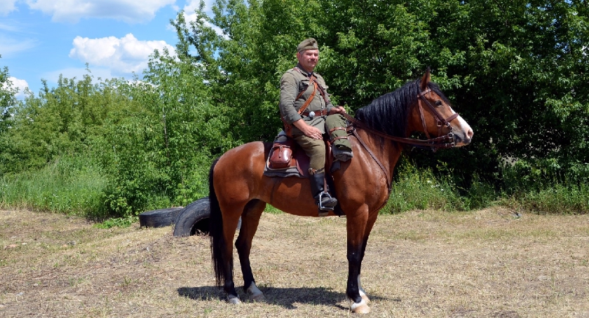 Produkt turystyczny czy żywe spotkanie z historią?