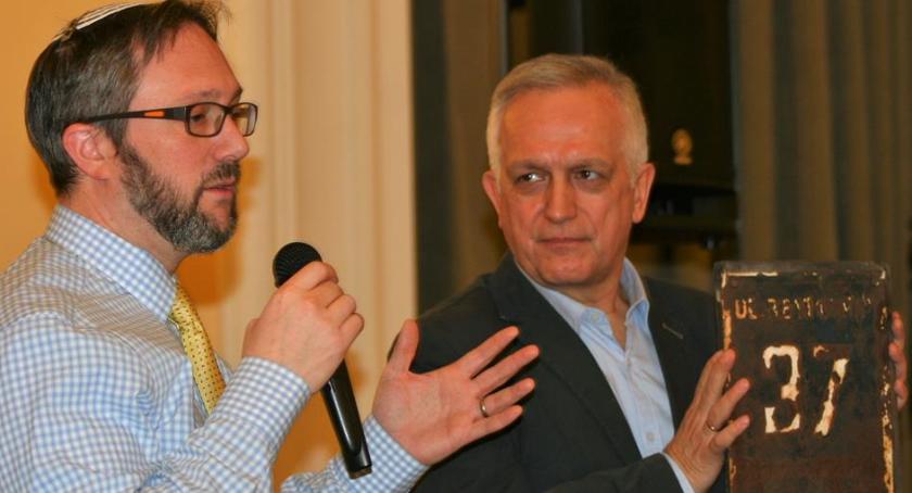 Pamiątka po żydowskiej rodzinie przekazana do Muzeum Ziemi Otwockiej