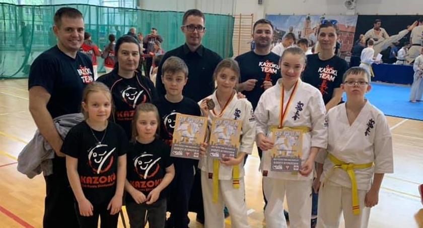 Złoto i dwa brązy dla Kazoku na Mistrzostwach Mazowsza w Karate Kyokushin