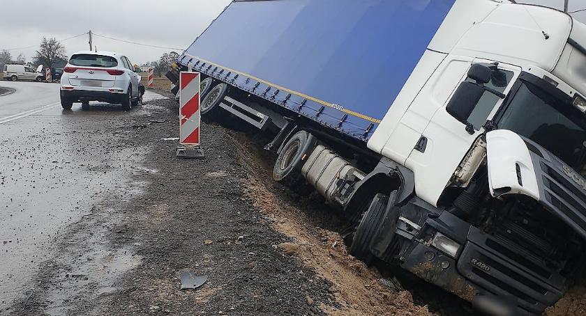 Kolizja na drodze krajowej nr 17
