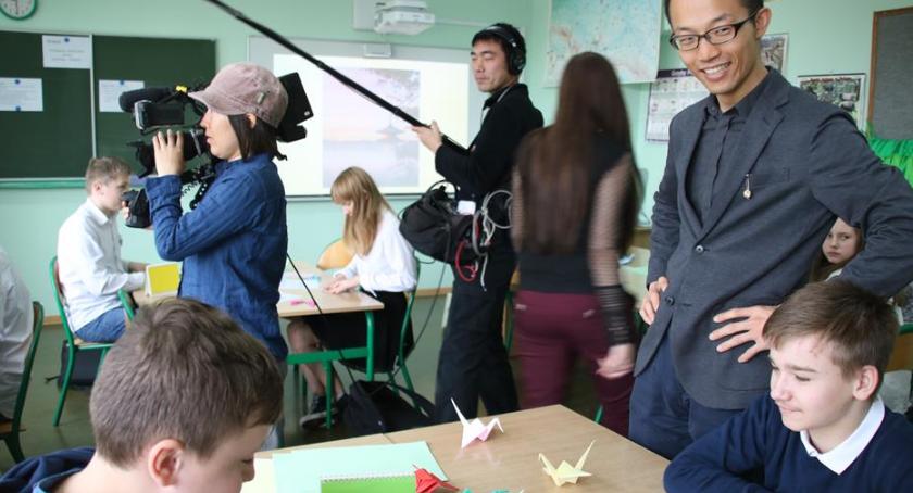 Japońska telewizja w szkole w Starej Wsi