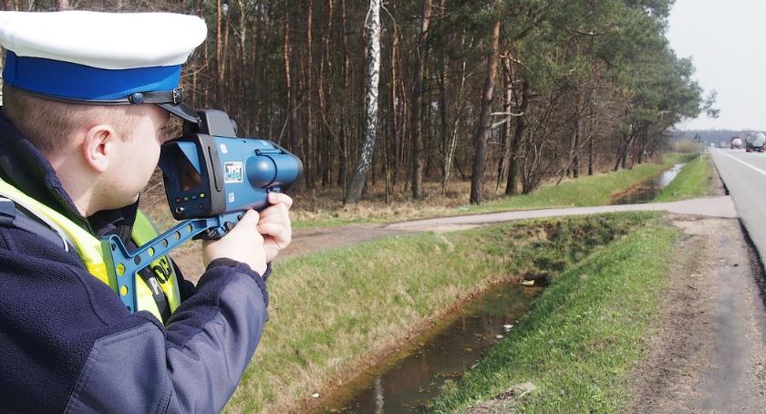 360 zatrzymanych praw jazdy za 50 km ekstra