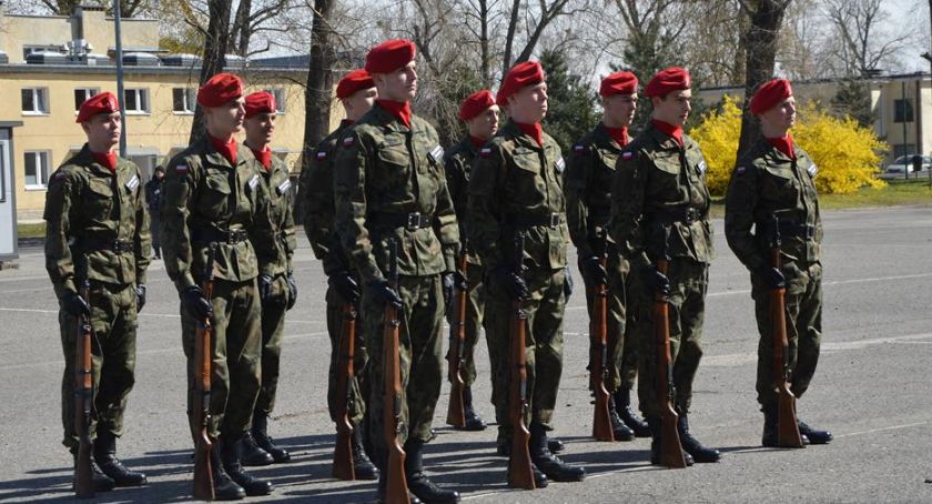 Złota musztra uczniów ZSEG Otwock