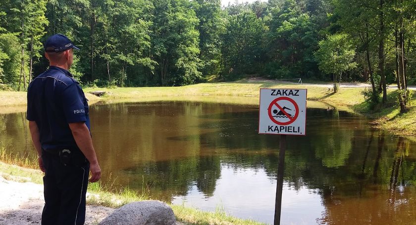 Dzikie kąpieliska w powiecie otwockim pod nadzorem policji