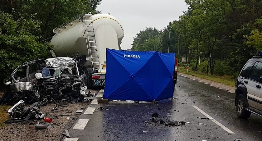 Śmiertelny wypadek na DW801