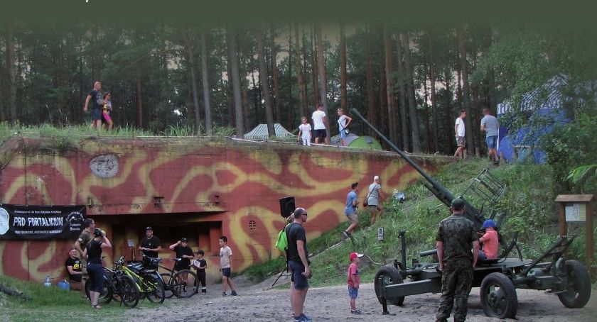 XIII Piknik Forteczny na Dąbrowieckiej Górze