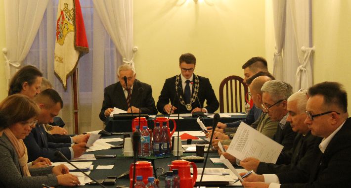 XV sesja RM: debata o rozbudowie szkoły nr 8