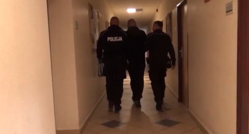 Nietrzeźwy kierowca na przejściu dla pieszych potrącił nastolatkę 