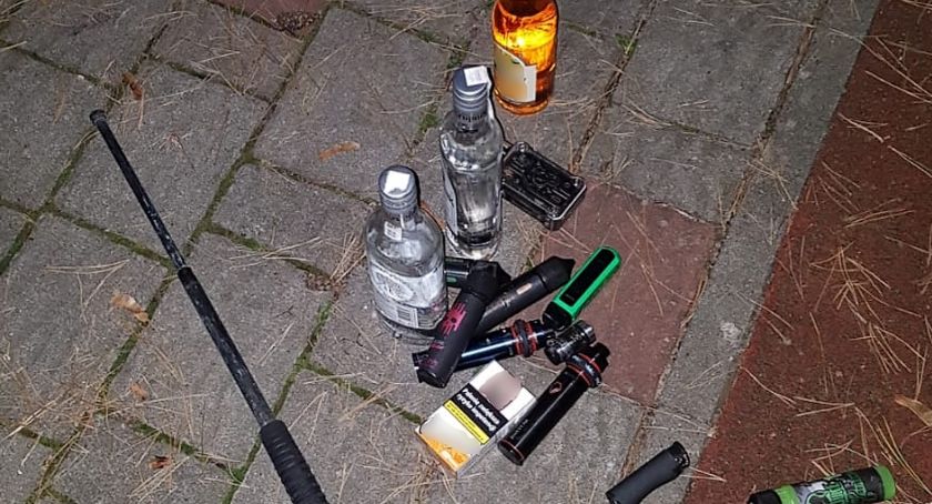 Sześcioro nietrzeźwych nastolatków 