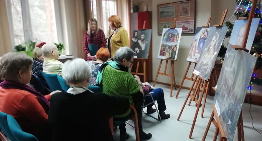 Przygoda ze sztuką w bibliotece powiatowej 