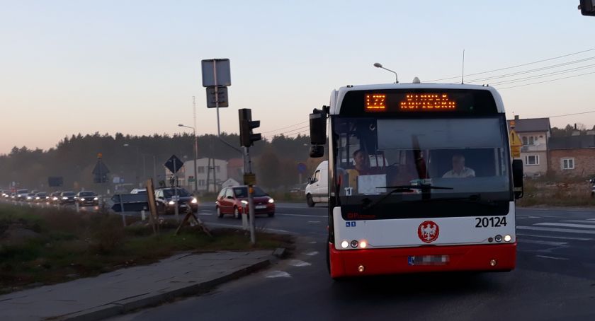 Komunikacja miejska - L22, L46