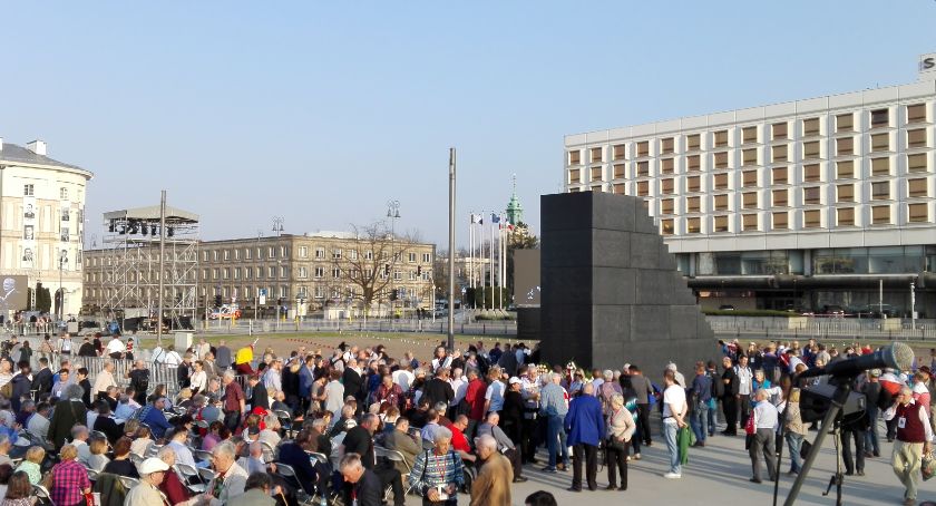 Czy po 10 latach jedność jest możliwa?