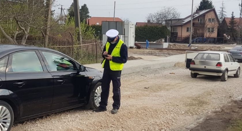 Drogowy pirat w niepozornym volkswagenie