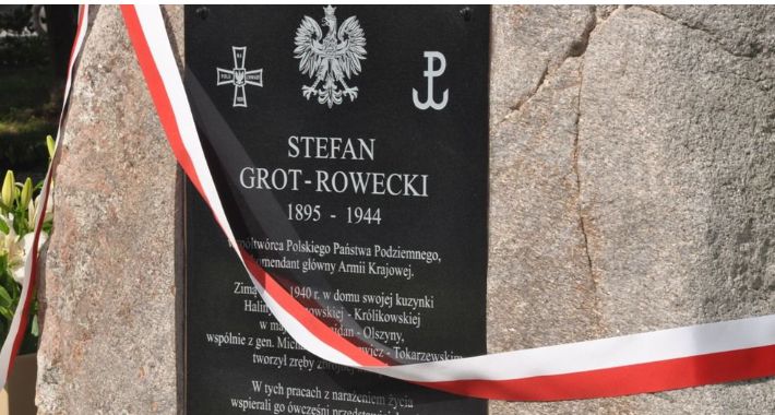 Otwarcie Skweru im. gen. Stefana Grota-Roweckiego