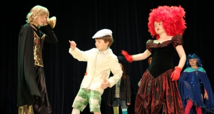 III edycja Festiwalu Amatorskich Teatrów Młodzieżowych na Mazowszu