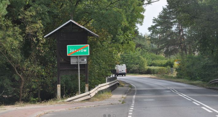 11 kilometrów ciągu pieszo – rowerowego