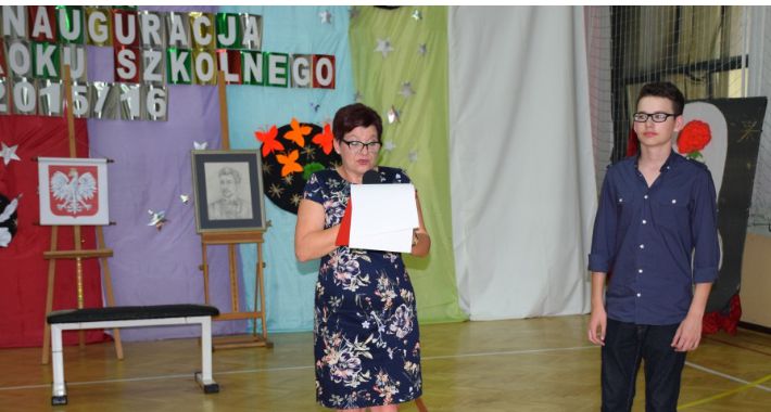 Radosna inauguracja roku szkolnego w Karczewie