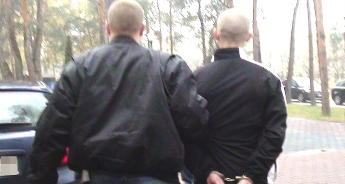 Rozbój w otwockim bloku w środku nocy 