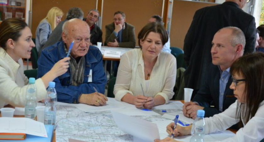 Mieszkańcy Wiązowny pomagają planować inwestycje