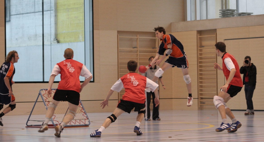 Otwockie Gimnazjum nr 2 zaprasza na czukbol