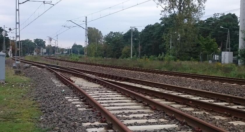 Brak przejazdów i kilometry ekranów akustycznych po modernizacji kolei na linii otwockiej?