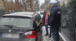 Pijany 64-latek z dożywotnim zakazem prowadził auto