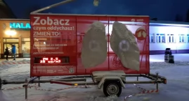 Mobilne płuca w Celestynowie, dron nad kominami w Karczewie