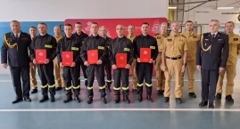 Nowi strażacy złożyli ślubowanie w Komendzie Powiato…