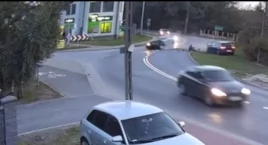 Zderzenie czołowe w Karczewie: 18-latek wyprzedzał n…