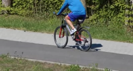 Jechał jak szalony po ścieżce rowerowej. Po zderzeni&hellip;