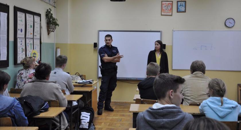 Policja z prewencją w Szkole Podstawowej w Orli