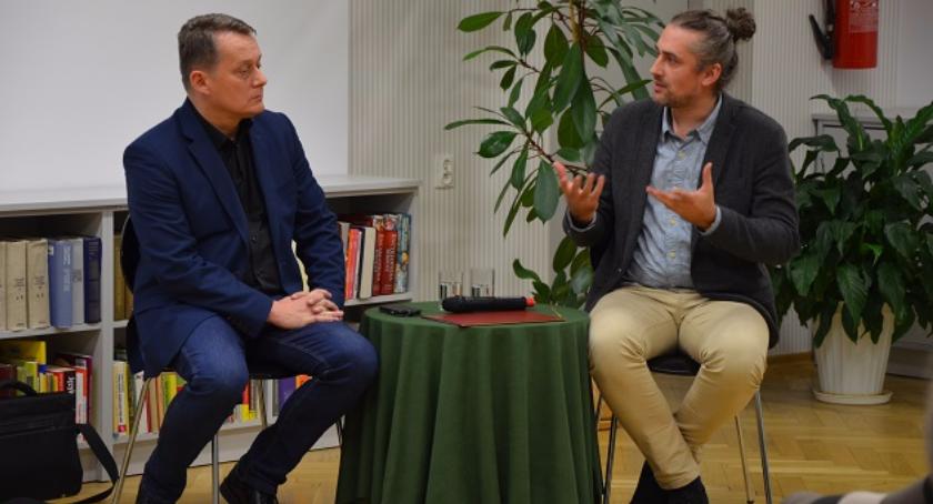 Bieżeństwo – projekcja filmu i prezentacja książki