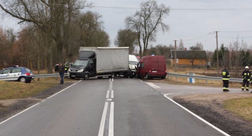 Wypadek w Haćkach 3 osoby trafiły do szpitala