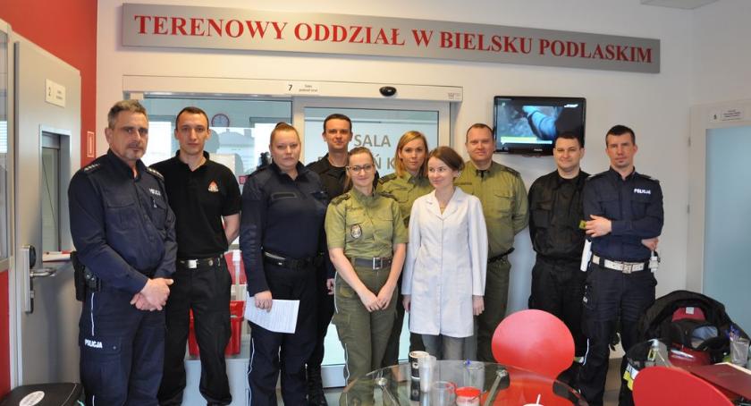 Bielscy strażacy i policjanci oddali krew w hołdzie Żołnierzom Wyklętym