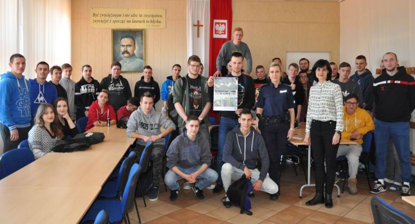 Policja spotkała się z bielskimi maturzystami