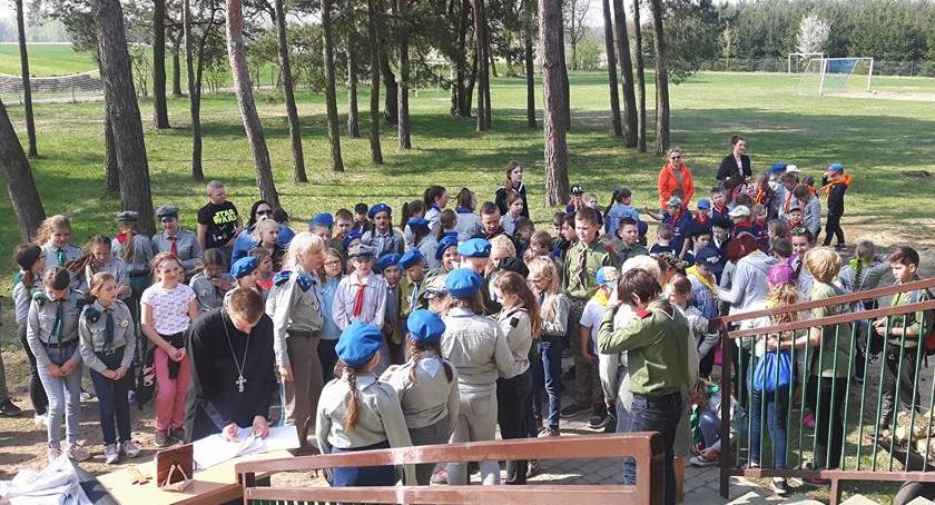 Wiosenny zlot harcerzy w Holonkach