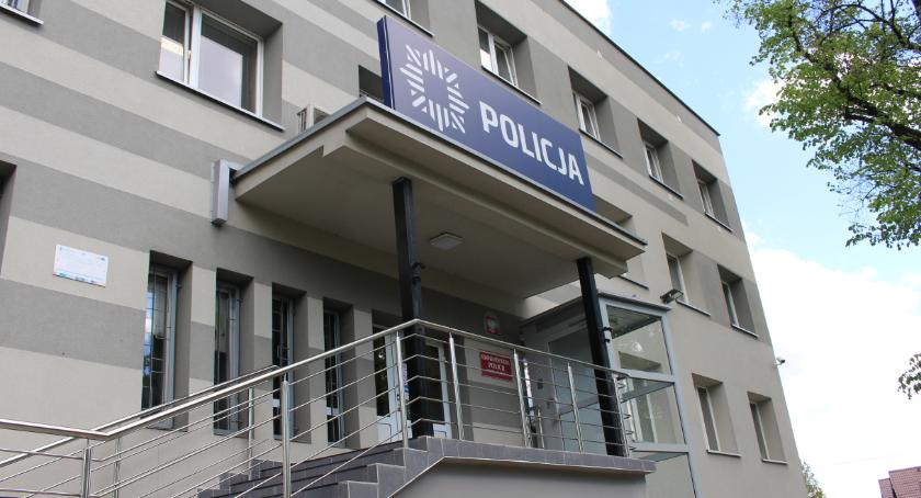 Policja poszukuje świadków wypadku drogowego