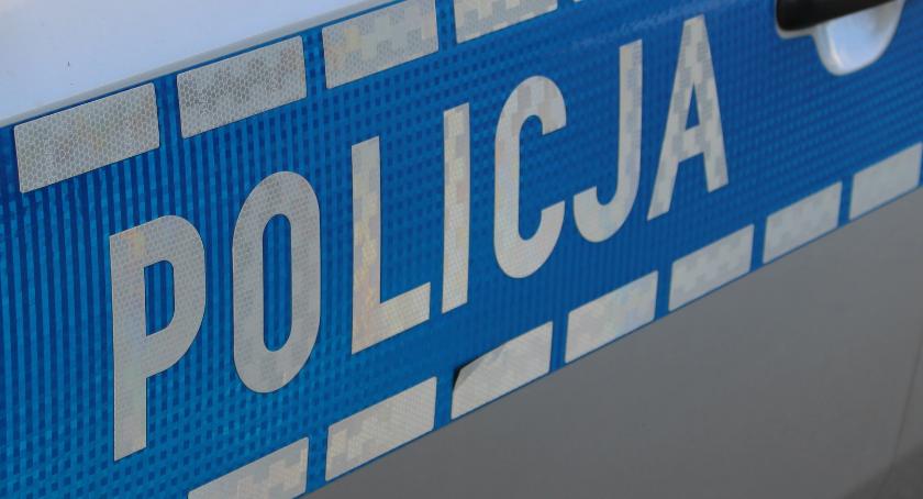 Policja zatrzymała nastolatków pod wpływem alkoholu