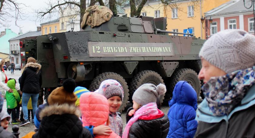 Prezentacja uzbrojenia wojskowego w Wiźnie i Brańsku