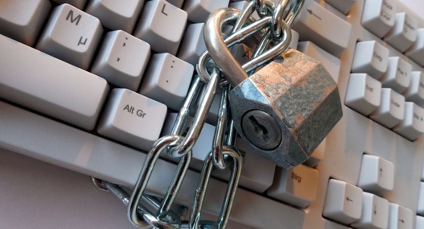 Oszuści „na ZUS” znów aktywni on-line