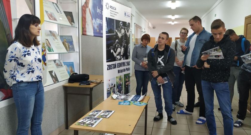 Promocja zawodu policjanta w popularnych „Mechaniakach”