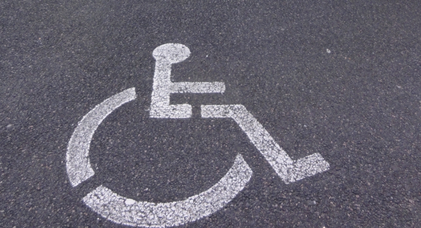 Kwestia niepełnosprawnych a parking na ulicy Kopernika