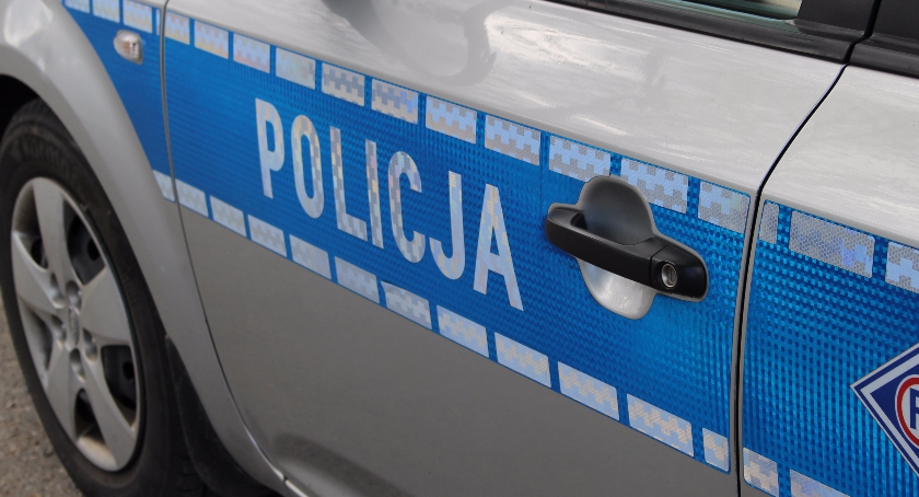 Pijany 48-latek z sądowym zakazem prowadzenia pojazdów mechanicznych zatrzymany